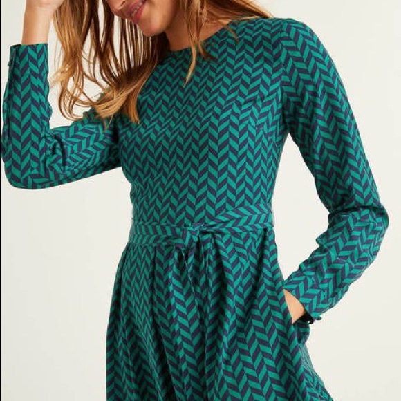 NWT Lydia Dress - Chevron, forest green - Picture 5 of 5